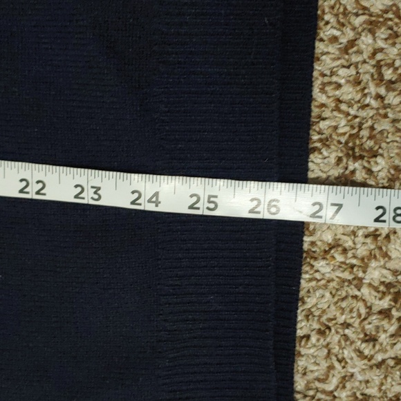 L.L. Bean Men's Wool Sweater Navy Blue - Picture 5 of 6